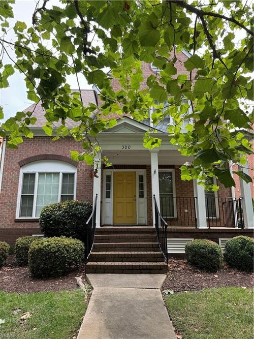 300 Walt Whitman Ave, Newport News, VA, 23606-1384 | Card Image