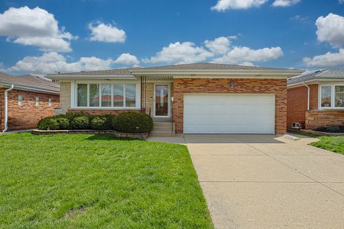 4631 N Reserve Avenue, Chicago, IL, 60656 | Card Image
