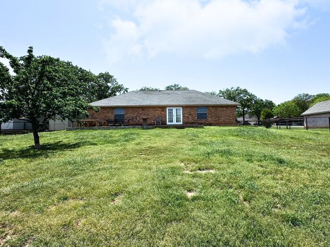 Generous half acre lot with oaks and fruit trees | Image 34