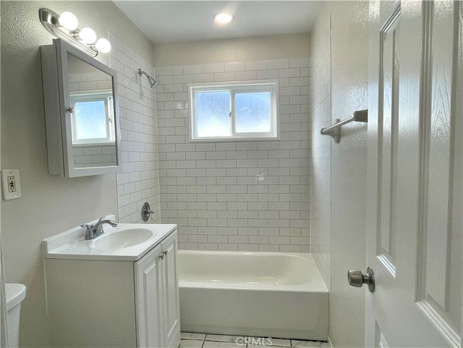 14332 Thunderbird Cir, House other with 4 bedrooms, 2 bathrooms and 2 parking in Huntington Beach CA | Image 15