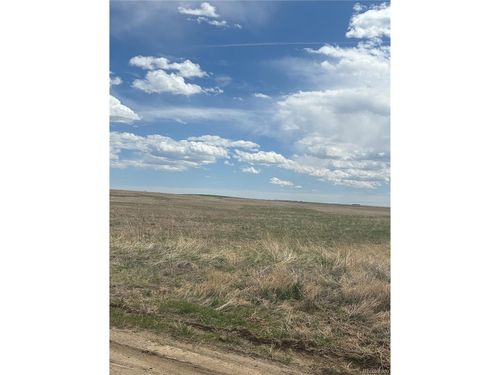 57075 E Maplewood Pl, Strasburg, CO, 80136 | Card Image