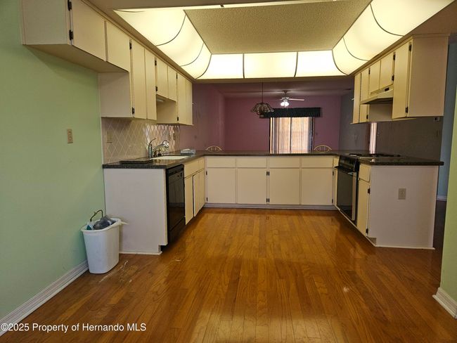 Kitchen | Image 6