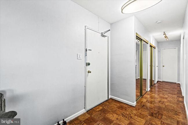 APT-410 - 1830 Columbia Pike, Condo with 2 bedrooms, 1 bathrooms and null parking in ARLINGTON VA | Image 24