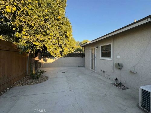 317 E Park St, Ontario, CA, 91761-2539 | Card Image