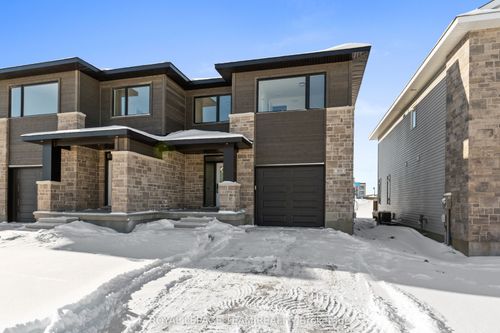 1012 Moore St, Brockville, ON, K6V0H2 | Card Image