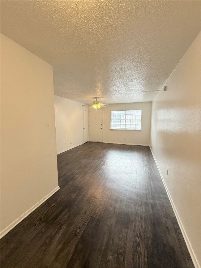 APT-207 - 2704 Salado St, Condo with 2 bedrooms, 2 bathrooms and 1 parking in Austin TX | Image 5