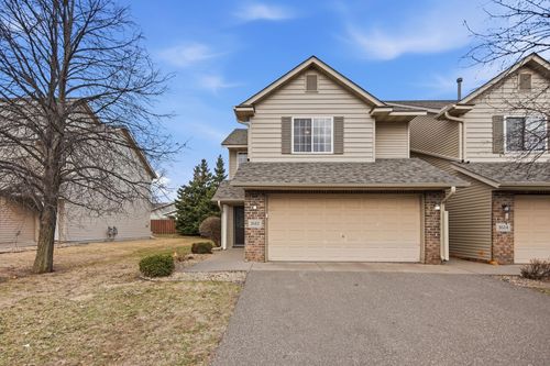 3512 Goodwin Ave N, Oakdale, MN, 55128-3947 | Card Image