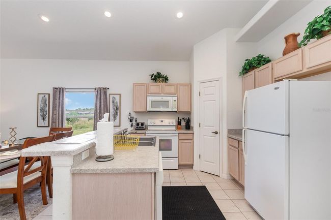 908 Andalusia Loop, House other with 4 bedrooms, 3 bathrooms and null parking in DAVENPORT FL | Image 7