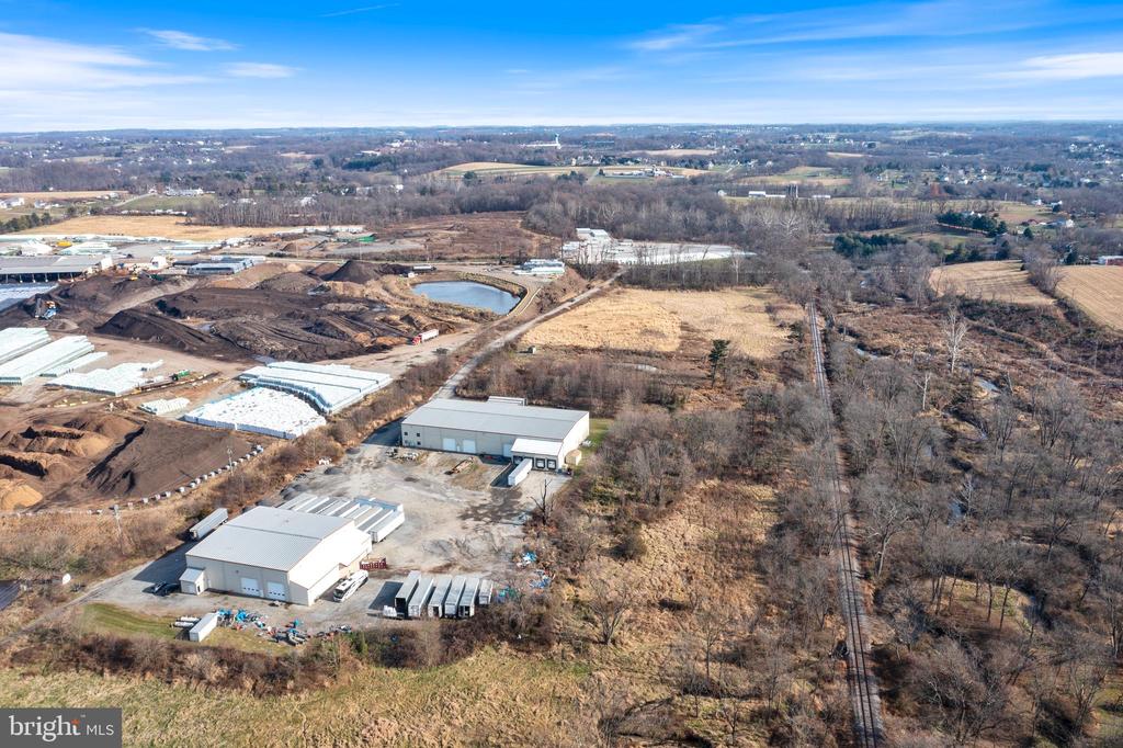 Commercial Lease in OXFORD 4