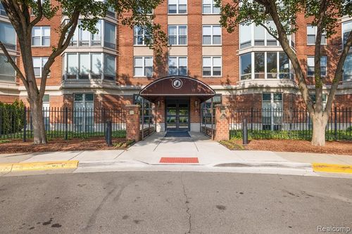 apt-1104-250 E Harbortown Dr, Detroit, MI, 48207-5012 | Card Image