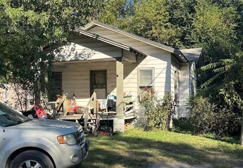 612 Maris St, Winfield, KS, 67156-2930 | Card Image