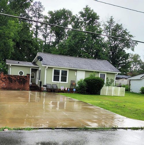 315 E 16th St, Cookeville, TN, 38501-1328 | Card Image
