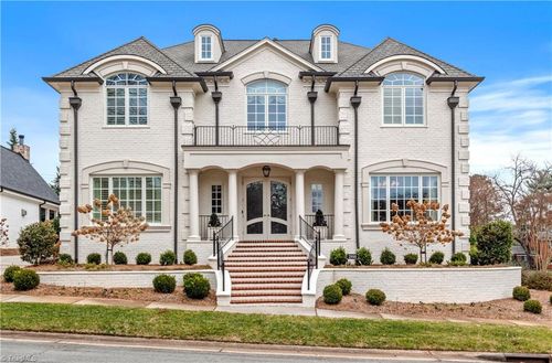 2990 Reynolds Sq, Winston Salem, NC, 27106-5545 | Card Image