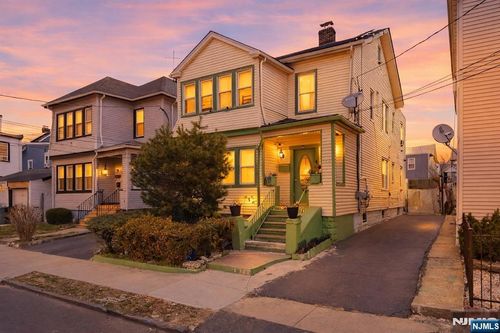 180 Berkshire Pl, Irvington, NJ, 07111-3090 | Card Image