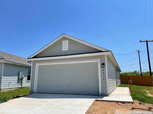 8256 Piedra Medina, San Antonio, TX, 78252-4520 | Card Image