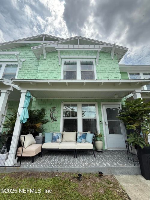 106 Sunrise Ct, Atlantic Beach, FL, 32233-2568 | Card Image