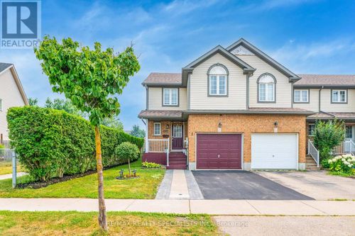 219 Prosperity Dr, Kitchener, ON, N2E4E5 | Card Image