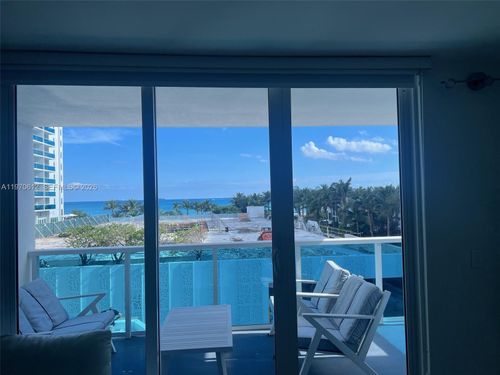 apt-338-2301 Collins Ave, Miami Beach, FL, 33139-1635 | Card Image