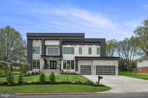 942 Dead Run Dr, MCLEAN, VA, 22101-2119 | Card Image