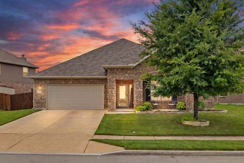 1020 Crest Breeze Drive, Fort Worth, TX, 76052 | Card Image