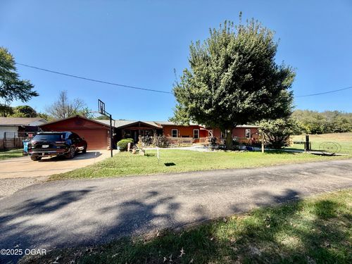204 Bradley St, Diamond, MO, 64840-7101 | Card Image