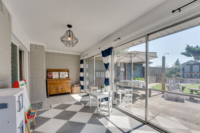 View of sunroom | Image 29