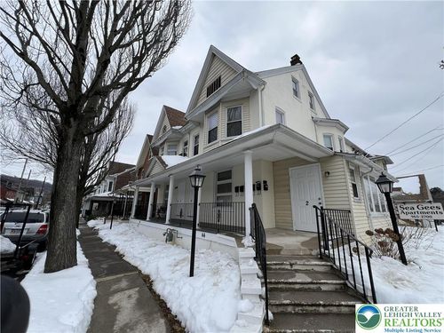 42 N 4th St, Emmaus, PA, 18049-2746 | Card Image