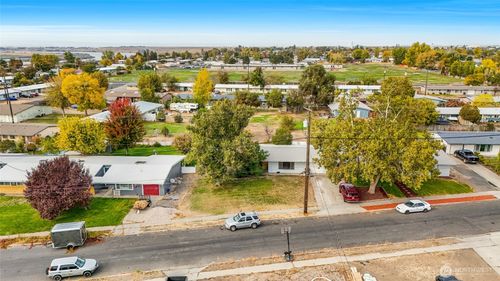 a-9023 Mcconnell Dr, Moses Lake, WA, 98837-3136 | Card Image