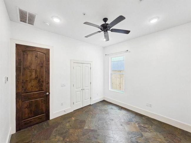 2014 Sabine St, House other with 4 bedrooms, 5 bathrooms and 2 parking in Houston TX | Image 12