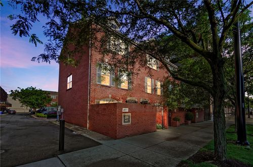 207 Patterson Blvd, Dayton, OH, 45402-2188 | Card Image
