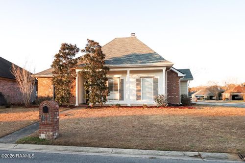 106 Doe Ln, Broussard, LA, 70518-5242 | Card Image