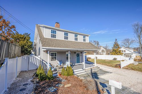 77 Morgan Ave, East Haven, CT, 06512-4516 | Card Image