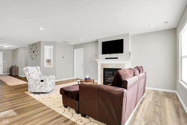 7111 Lillian Pl, House other with 2 bedrooms, 2 bathrooms and null parking in Cumberland IN | Image 20