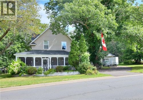 54 Broad Rd, Oromocto, NB, E2V1C2 | Card Image