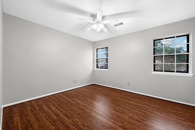 Secondary bedroom | Image 33