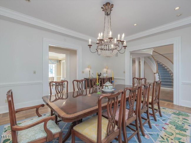 044-Dining Room | Image 22