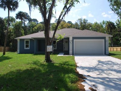 181 N Putnam Grove Road, House other with 3 bedrooms, 2 bathrooms and null parking in Oak Hill FL | Image 2