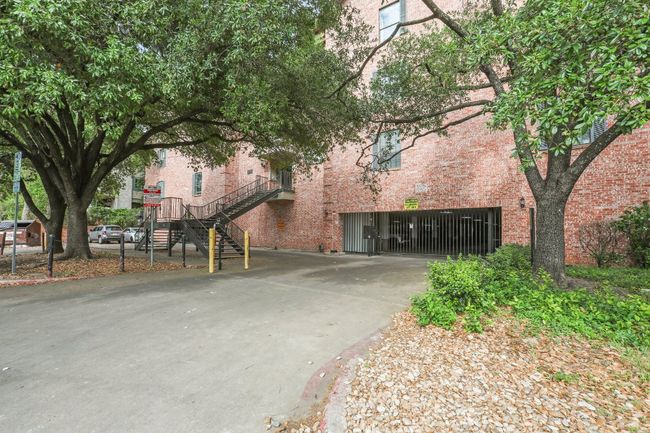 APT-210 - 2401 Leon St, Condo with 2 bedrooms, 2 bathrooms and 2 parking in Austin TX | Image 30
