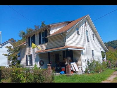 445 Main St, House other with 3 bedrooms, 1 bathrooms and 2 parking in New Eagle PA | Image 1