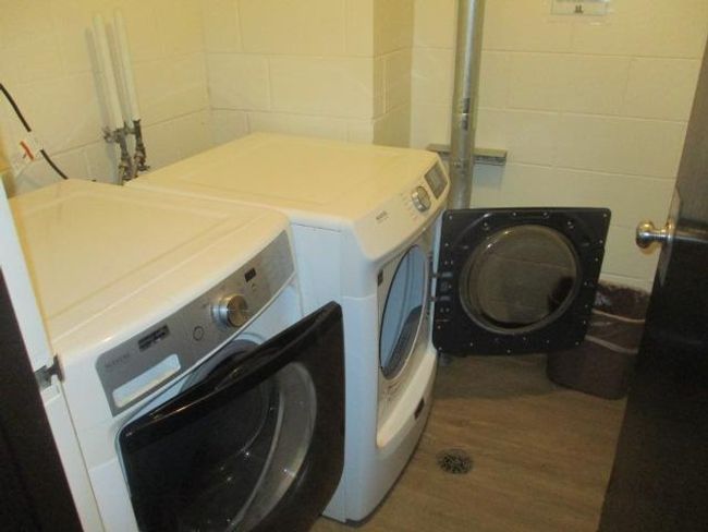 Shared Laundry.JPG | Image 16