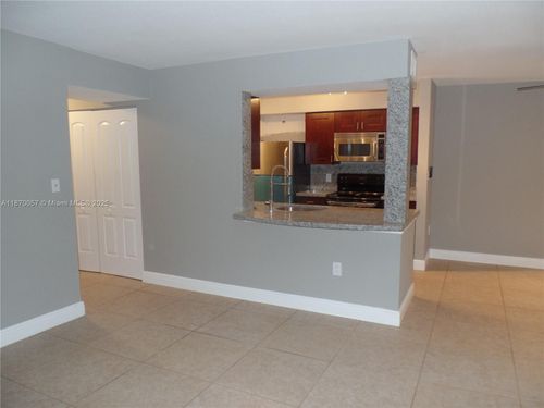 apt-410-2341 Nw 33rd St, Oakland Park, FL, 33309-6445 | Card Image