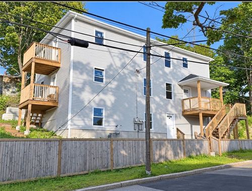 132 Elm St, Woonsocket, RI, 02895-2102 | Card Image