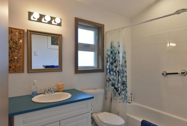 5280 Cecil Hill Rd, House other with 3 bedrooms, 2 bathrooms and 4 parking in Madeira Park BC | Image 26