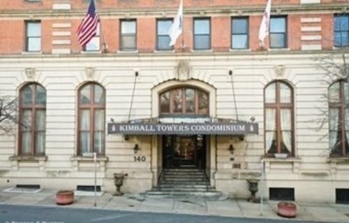 apt-301-140 Chestnut St, Springfield, MA, 01103-1516 | Card Image