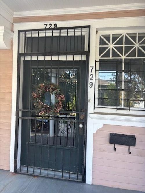 729 Pine St, New Orleans, LA, 70118-5118 | Card Image