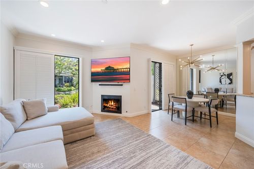 ci101-8162 Cape Hope Cir, Huntington Beach, CA, 92646-4471 | Card Image