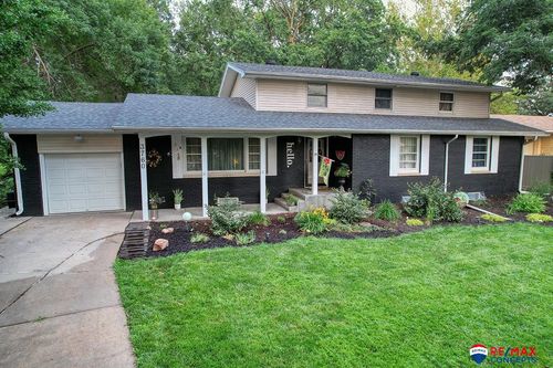 3760 S 40th St, Lincoln, NE, 68506-4203 | Card Image