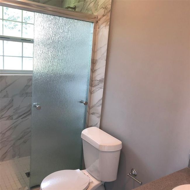 Part A room A-2 Shower | Image 12