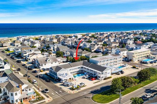 9700 2nd Ave, Stone Harbor, NJ, 08247-1957 | Card Image