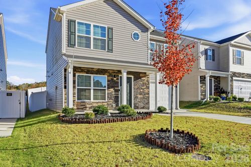 640 Joshua Tree Ln, Winston Salem, NC, 27127-7666 | Card Image